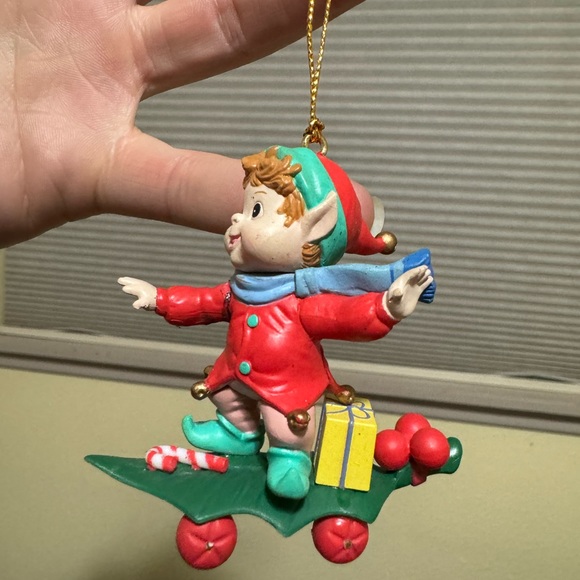 Vintage Christmas Traditions Collectable Skateboarding Elf Hanging Ornament - Picture 3 of 7